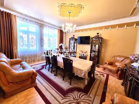 Дом в Краснодарский край, Краснодар Фестивальный мкр,  (289 м)