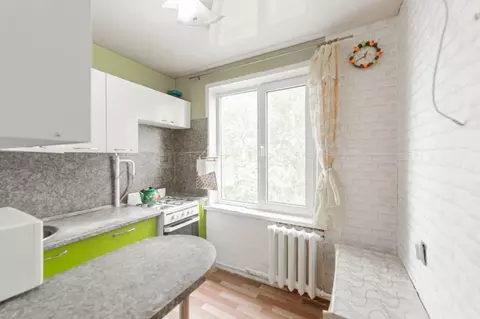 2-к кв. Татарстан, Казань Коллективная ул., 39 (44.5 м)