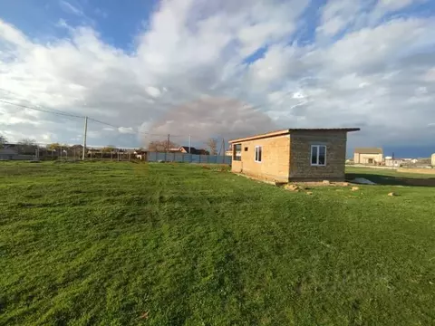 Участок в Крым, Сакский район, Ореховское с/пос, с. Михайловка ул. ...