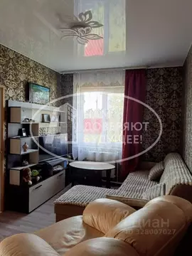 Дом в Пермский край, Кунгурский муниципальный округ, пос. Шадейка ул. ...