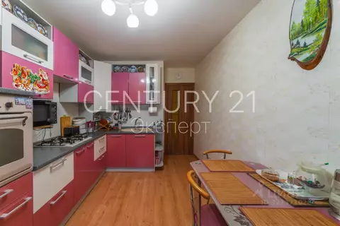 4-к кв. Калининградская область, Калининград Осенняя ул., 7 (93.8 м)