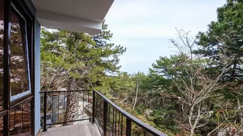 Дом в Крым, Ялта муниципальный округ, пос. Высокогорное ул. Лесная, 1 ...