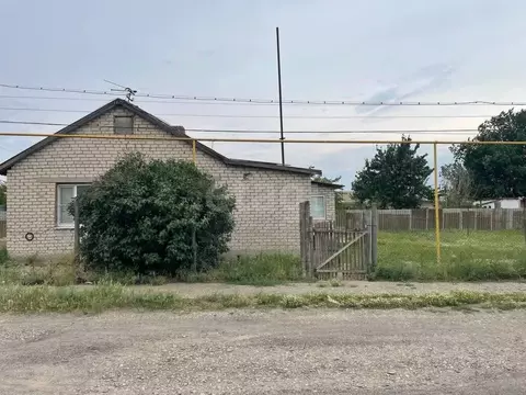 Дом в Калмыкия, Целинный район, с. Троицкое Геологическая ул., 33 (100 ...