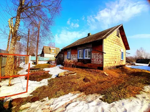 Дом в Новгородская область, Новгородский район, Савинское с/пос, д. ...