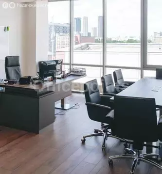 Офис (1300.9 м)