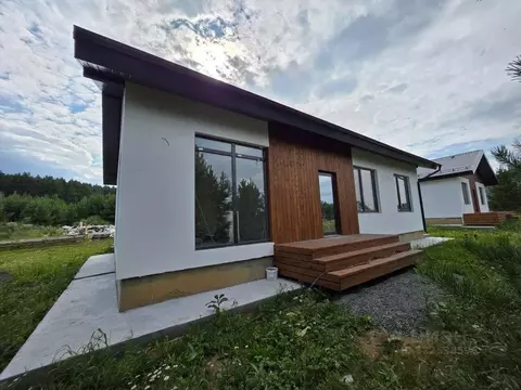 Дом в Свердловская область, Сысертский муниципальный округ, Исеть ...