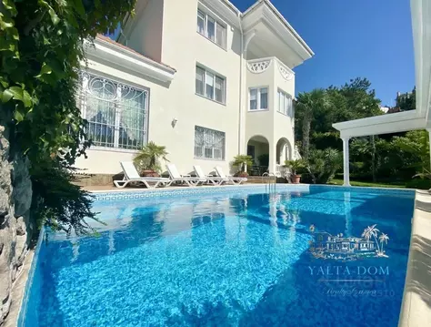 Дом в Крым, Ялта муниципальный округ, Кореиз пгт ул. Врачей Михайловых ...