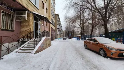 Офис в Челябинская область, Челябинск ул. Курчатова, 30А (127 м)