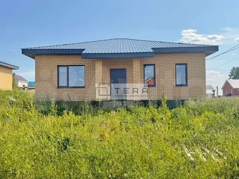 Дом в Башкортостан, Иглинский район, Акбердинский сельсовет, с. ...