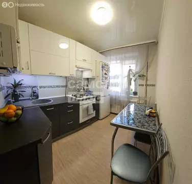 3-комнатная квартира: Уфа, улица Авроры, 5/5 (60.6 м)