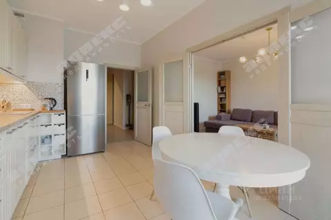 3-к кв. Санкт-Петербург Приморский просп., 62к1 (91.0 м)