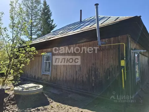 Дом в Алтайский край, Бийский район, с. Верх-Катунское ул. ...
