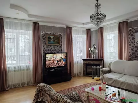 Коттедж в Саратовская область, Саратов ул. Имени А.И. Хользунова (217 ...