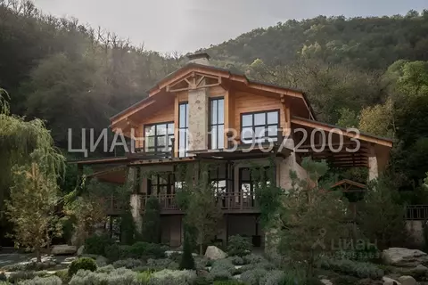 Дом в Краснодарский край, Сочи Красная Поляна пгт, ул. Дальняя, 8 (240 ...