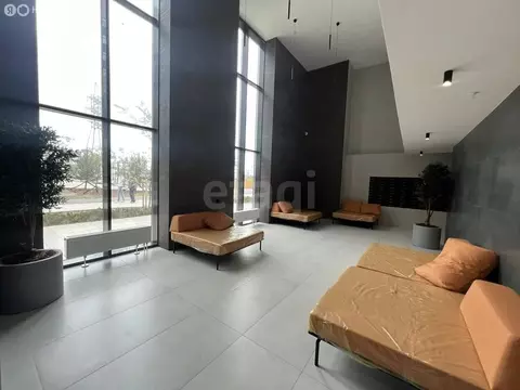 2-комнатная квартира: Тюмень, улица Тимофея Чаркова, 93 (65 м)