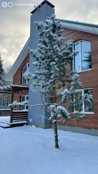 Дом в Петергоф, Средняя улица (225 м)