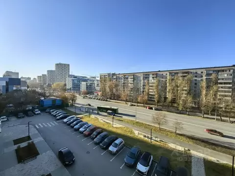 2-к кв. Тюменская область, Тюмень Профсоюзная ул., 59 (61.8 м)