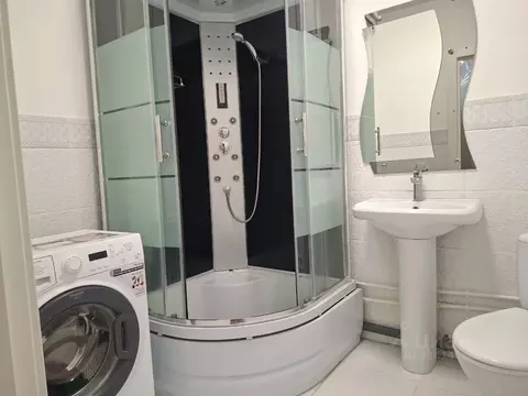 2-к кв. Волгоградская область, Волгоград бул. 30-летия Победы, 11А ...