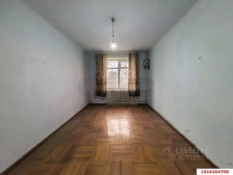 3-к кв. Краснодарский край, Краснодар Центральный мкр, ул. Коммунаров ...
