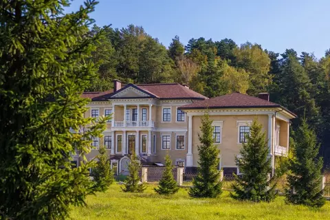 Коттедж в Москва д. Раево,  (1400 м)