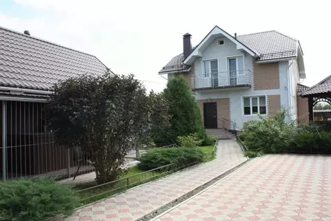 Коттедж в Алтайский край, Бийский район, с. Лесное Совхозная ул., 1 ...