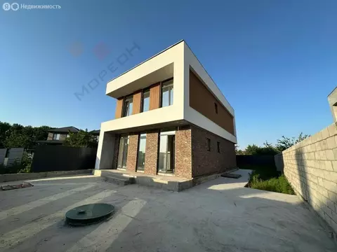 Дом в Краснодар, улица Писателя Степанова, 1 (180 м)