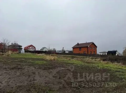 Участок в Московская область, Серпухов городской округ, с. Липицы  ...