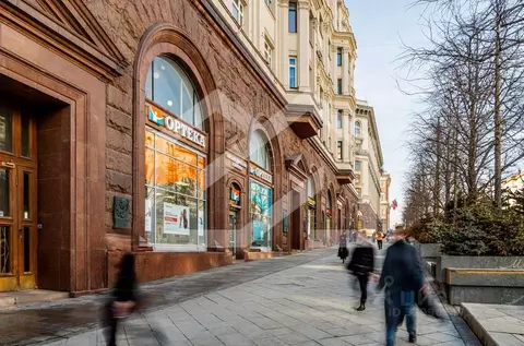 Помещение свободного назначения в Москва Тверская ул., 9 (425 м)