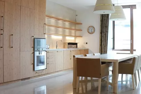 3-к кв. Москва 1-й Зачатьевский пер., 5 (233.0 м)