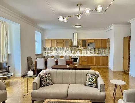 4-к кв. Москва Давыдковская ул., 3 (210.0 м)