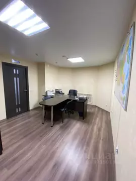 Офис в Брянская область, Брянск ул. Комарова, 51 (89 м)