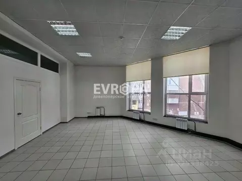 Офис в Ульяновская область, Ульяновск просп. Созидателей, 8А (38 м)