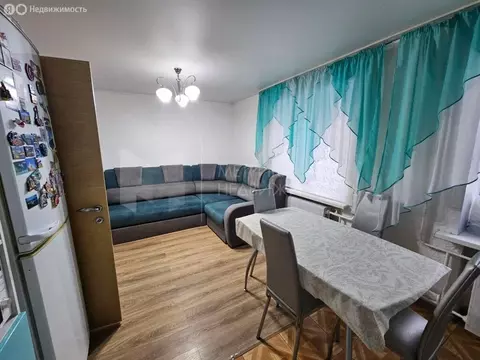 3-комнатная квартира: Боровский, улица Мира, 15 (68 м)