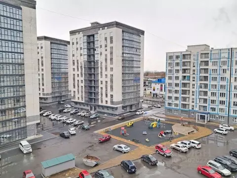 2-к кв. Хакасия, Абакан ул. Генерала Тихонова, 8/2 (60.6 м)