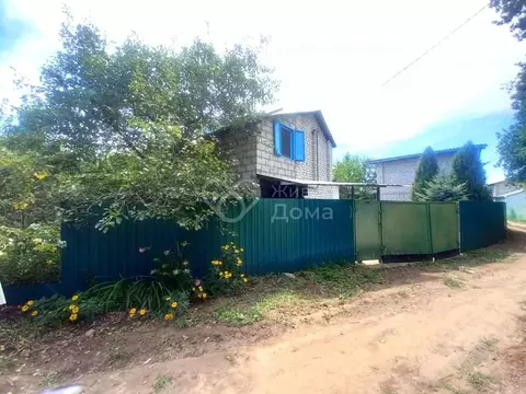 Дом в Волгоградская область, Среднеахтубинский район, Кировское с/пос, ...