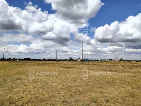 Участок в Волгоградская область, Волгоград Село Песчанка тер., ул. ...