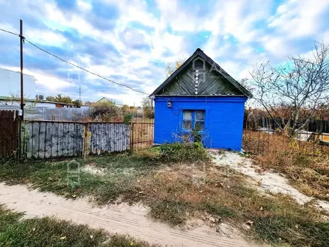 Дом в Волгоградская область, Светлоярский район, Большечапурниковское ...