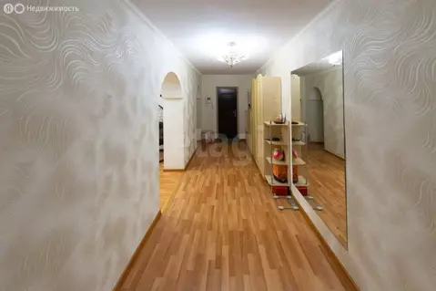 3-комнатная квартира: Альметьевск, проспект Строителей, 16 (98.3 м)