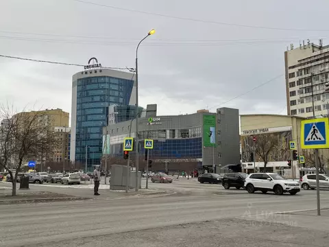 Помещение свободного назначения в Тюменская область, Тюмень ул. ...