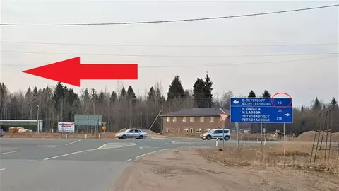 Дом в Ленинградская область, Волховский район, Кисельнинское с/пос, ...