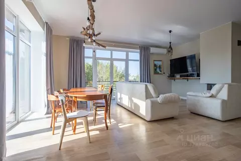 Дом в Ленинградская область, Всеволожский район, Бугровское городское ...