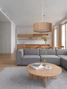 Квартира, 3 комнаты, 140.5 м