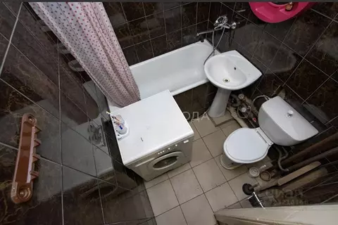 3-к кв. Кемеровская область, Новокузнецк Черноморская ул., 10 (55.0 м)