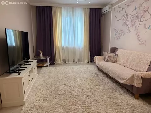 2-комнатная квартира: Махачкала, улица Времена Года, 15 (85 м)