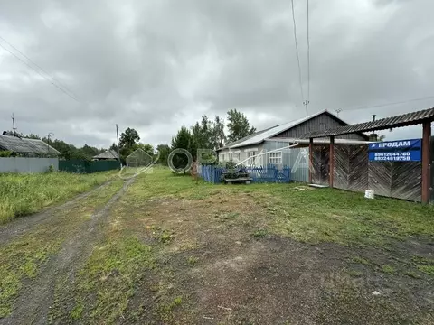 Дом в Тюменская область, Тюменский муниципальный округ, д. Зырянка  ...