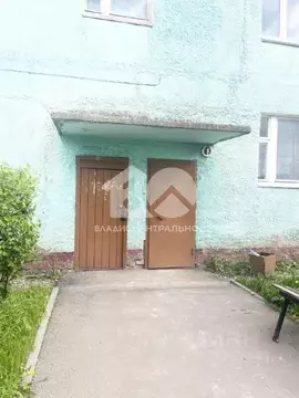 3-к кв. Новосибирская область, Новосибирский район, с. Верх-Тула ул. ...