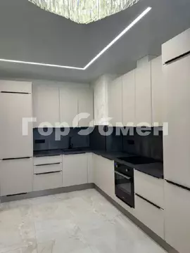 Продается 3-комнатная квартира