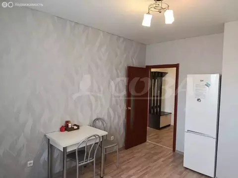 1-комнатная квартира: Тобольск, 15-й микрорайон, 22 (37 м)