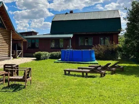 Дом в Свердловская область, Екатеринбург просп. Космонавтов (170 м)