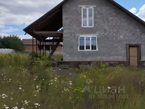 Дом в Белгородская область, Белгородский район, Тавровское с/пос, с. ...